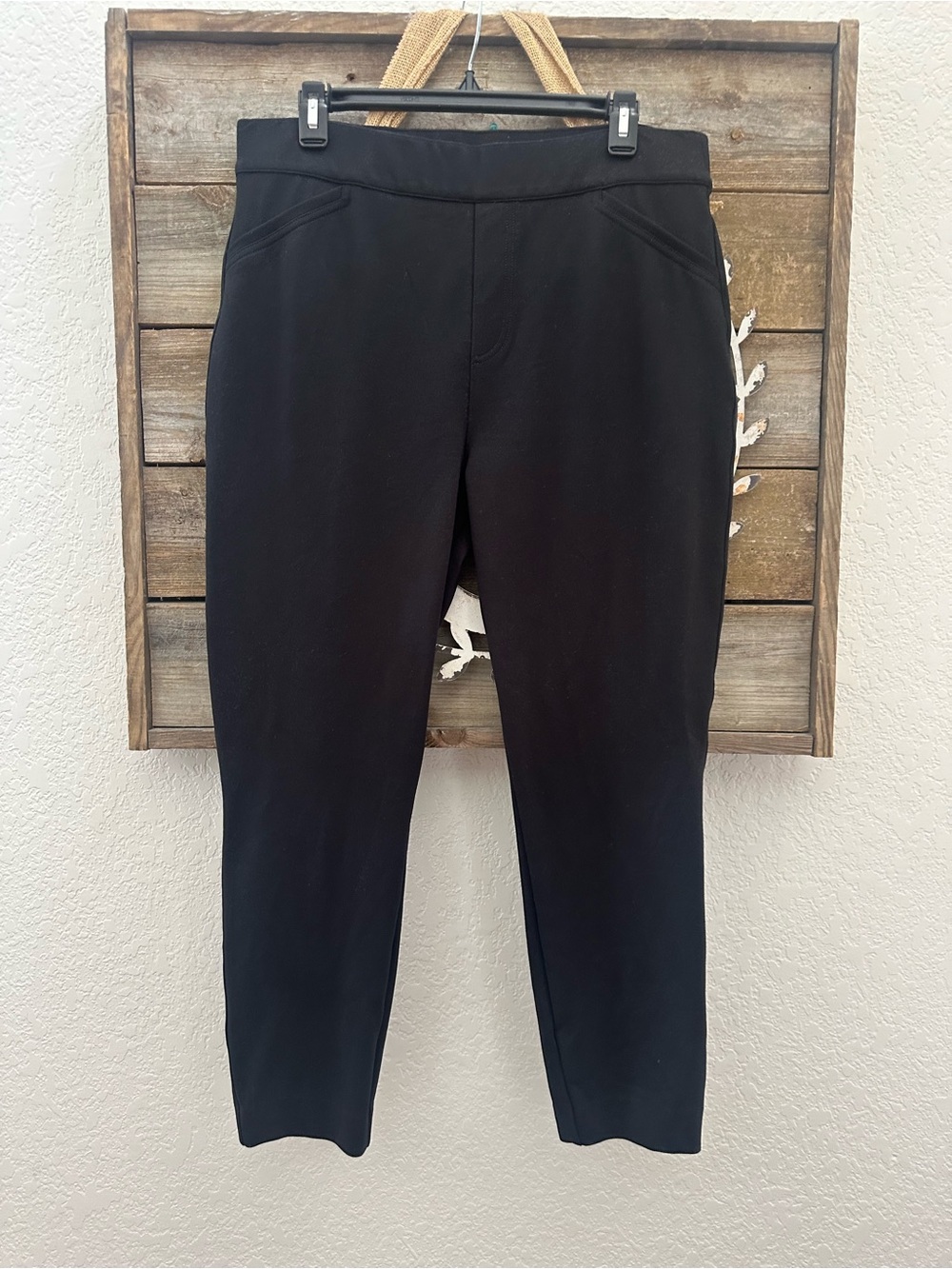 Spanx Black Stretch Pull-On Cropped Pants ladies XL